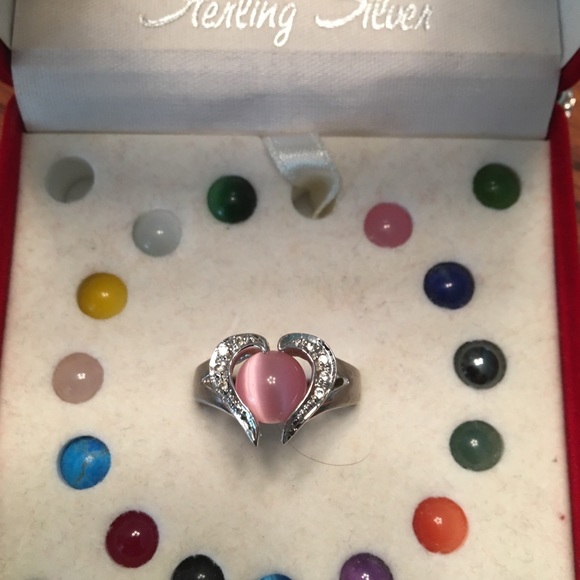 Ring - Picture 2 of 5